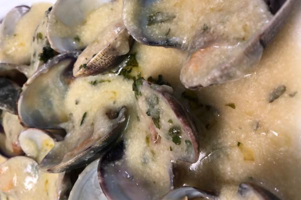 Almejas a la marinera