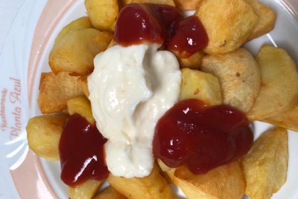 Patatas bravas